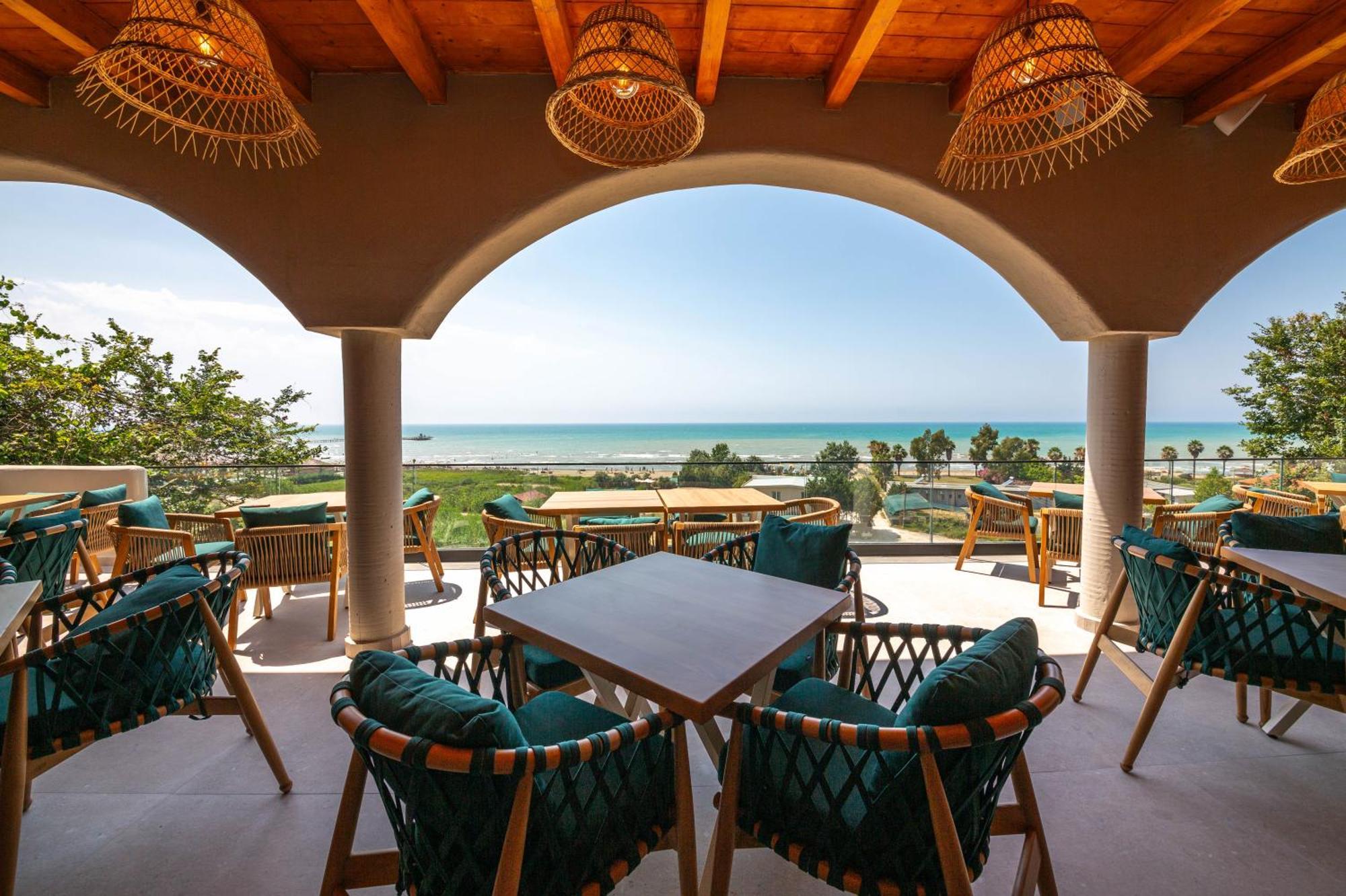 Emara Boutique Hotel Kavaje Bagian luar foto