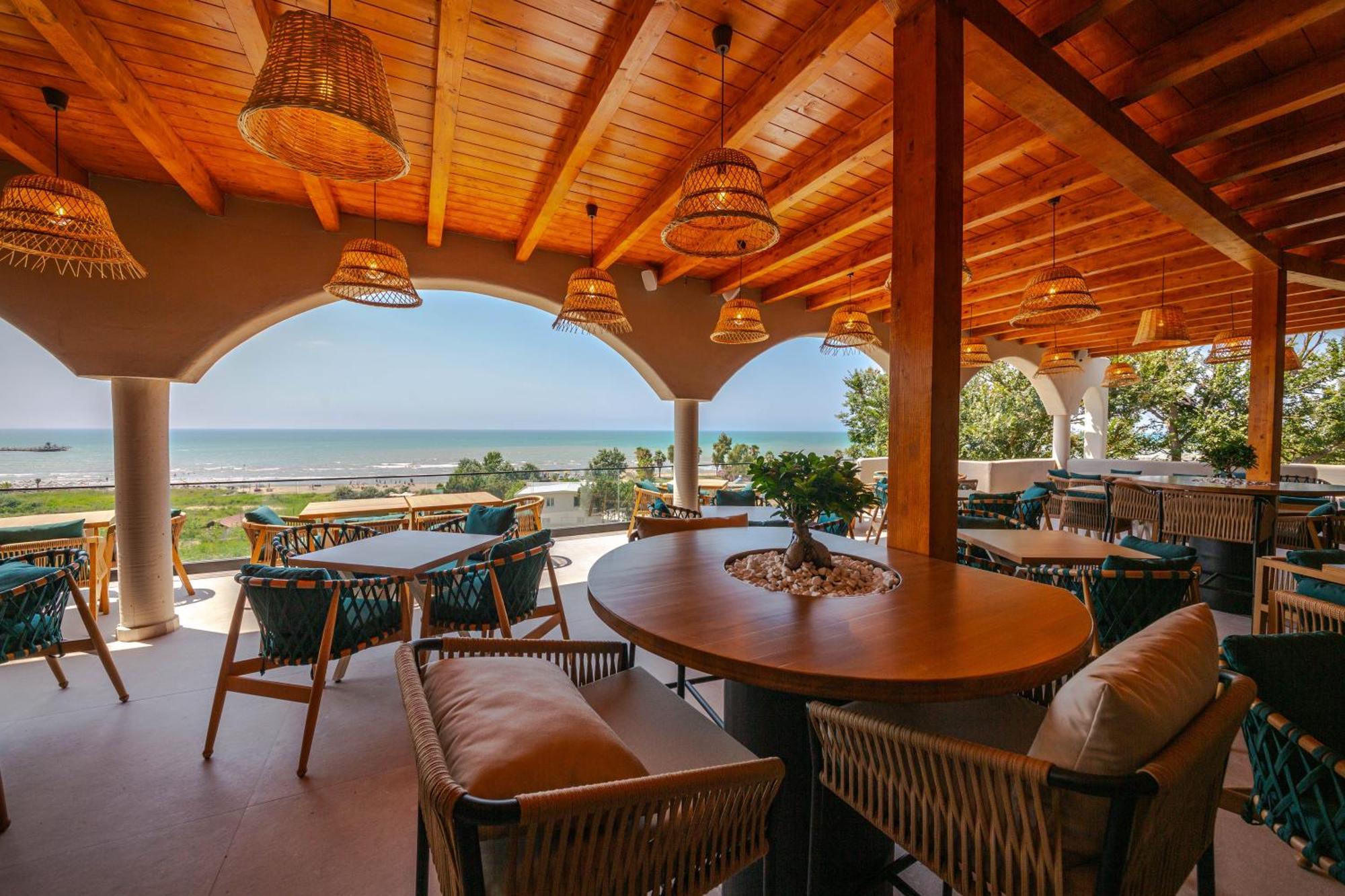 Emara Boutique Hotel Kavaje Bagian luar foto
