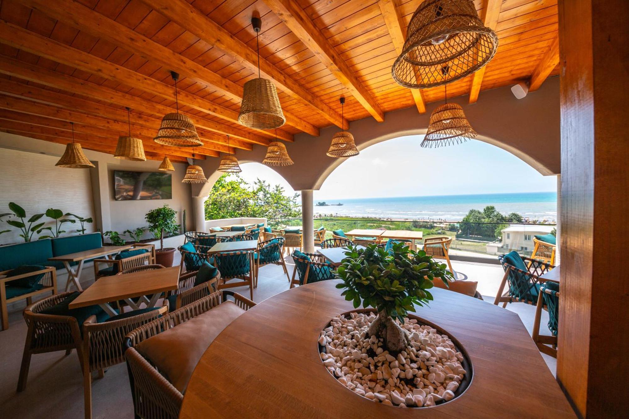 Emara Boutique Hotel Kavaje Bagian luar foto