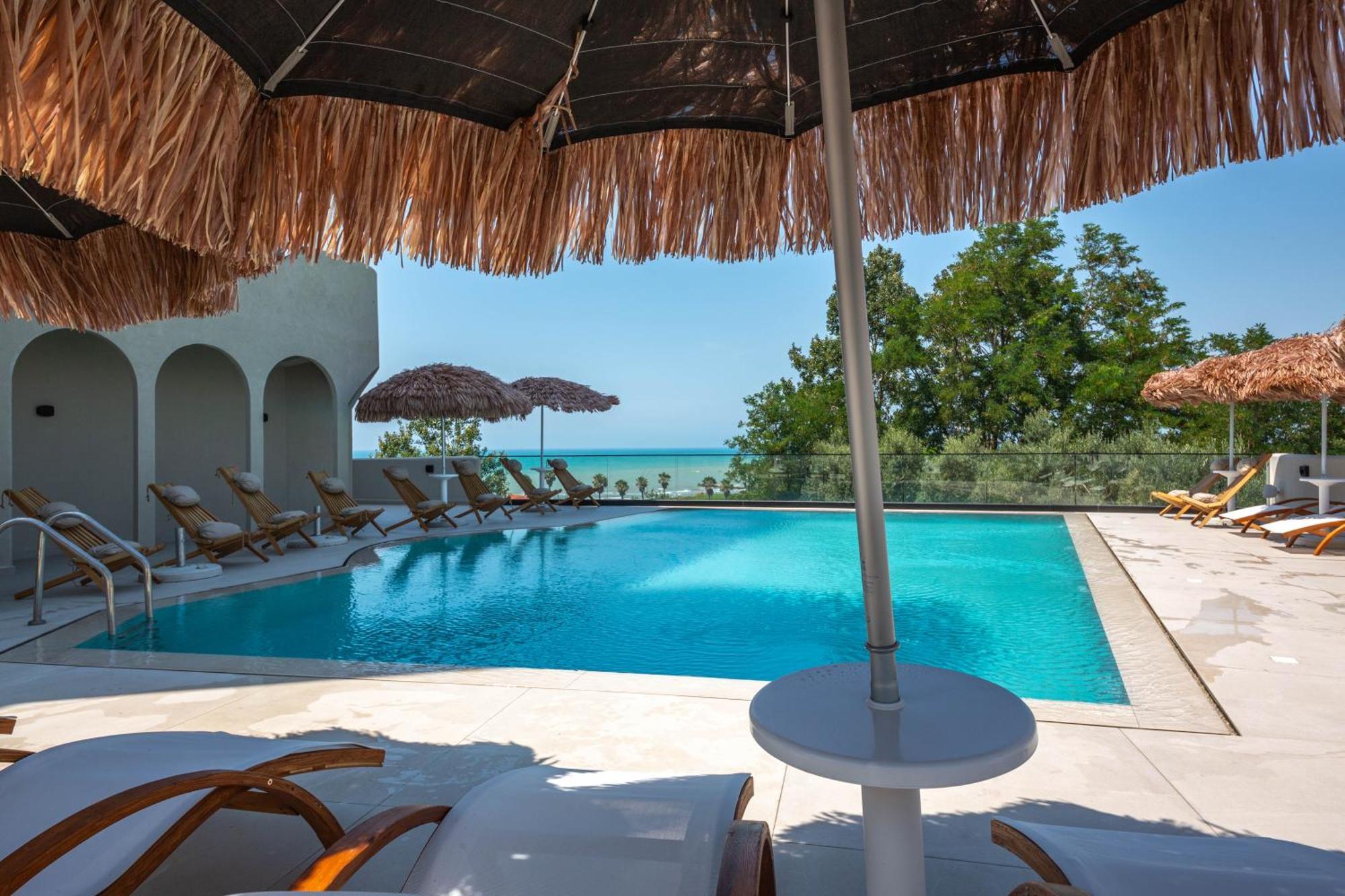 Emara Boutique Hotel Kavaje Bagian luar foto