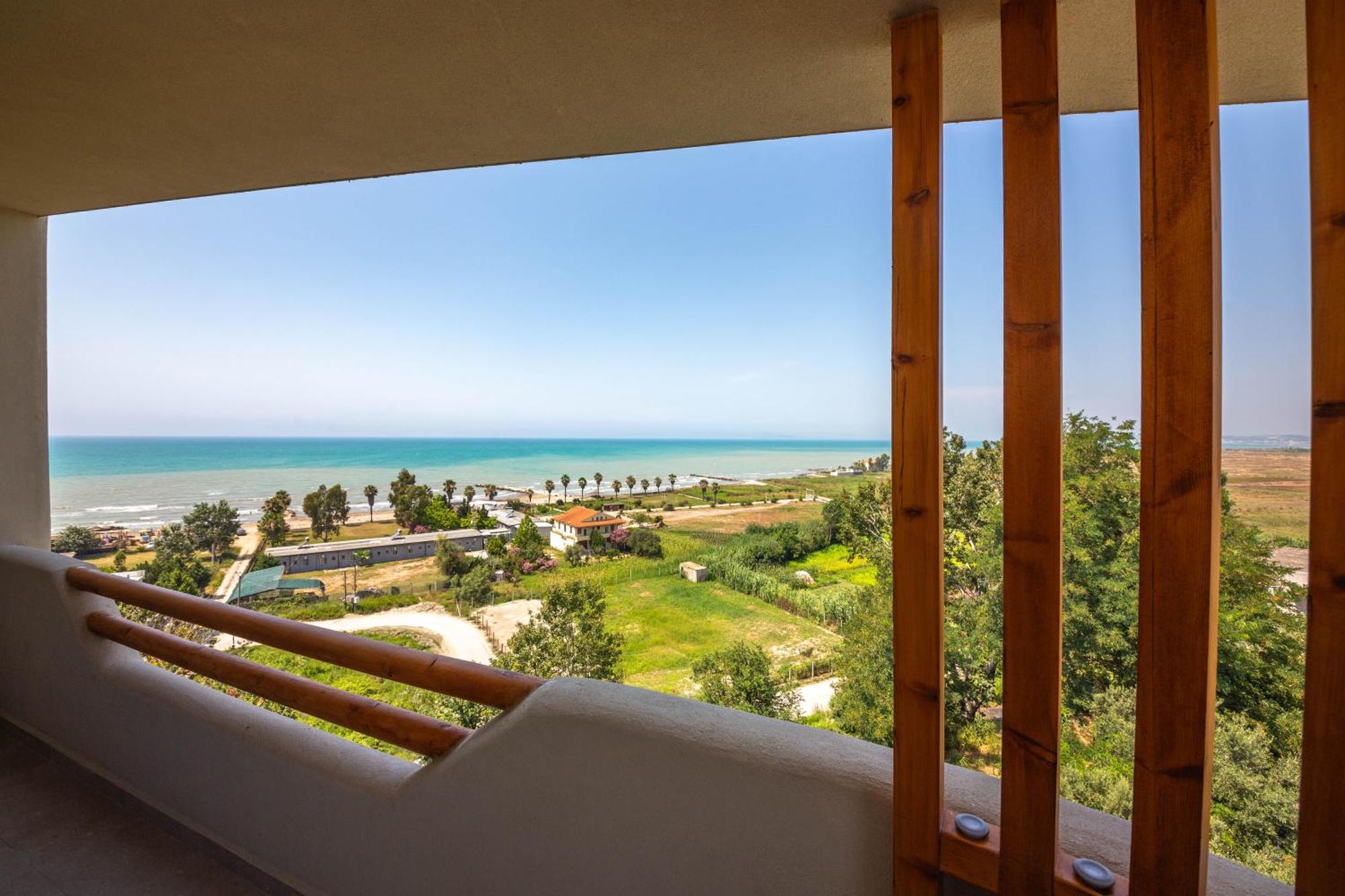 Emara Boutique Hotel Kavaje Bagian luar foto