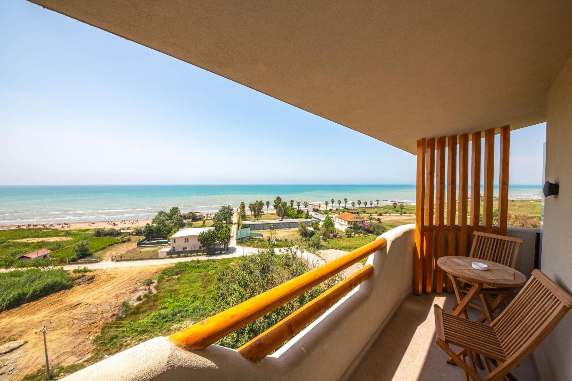 Emara Boutique Hotel Kavaje Bagian luar foto