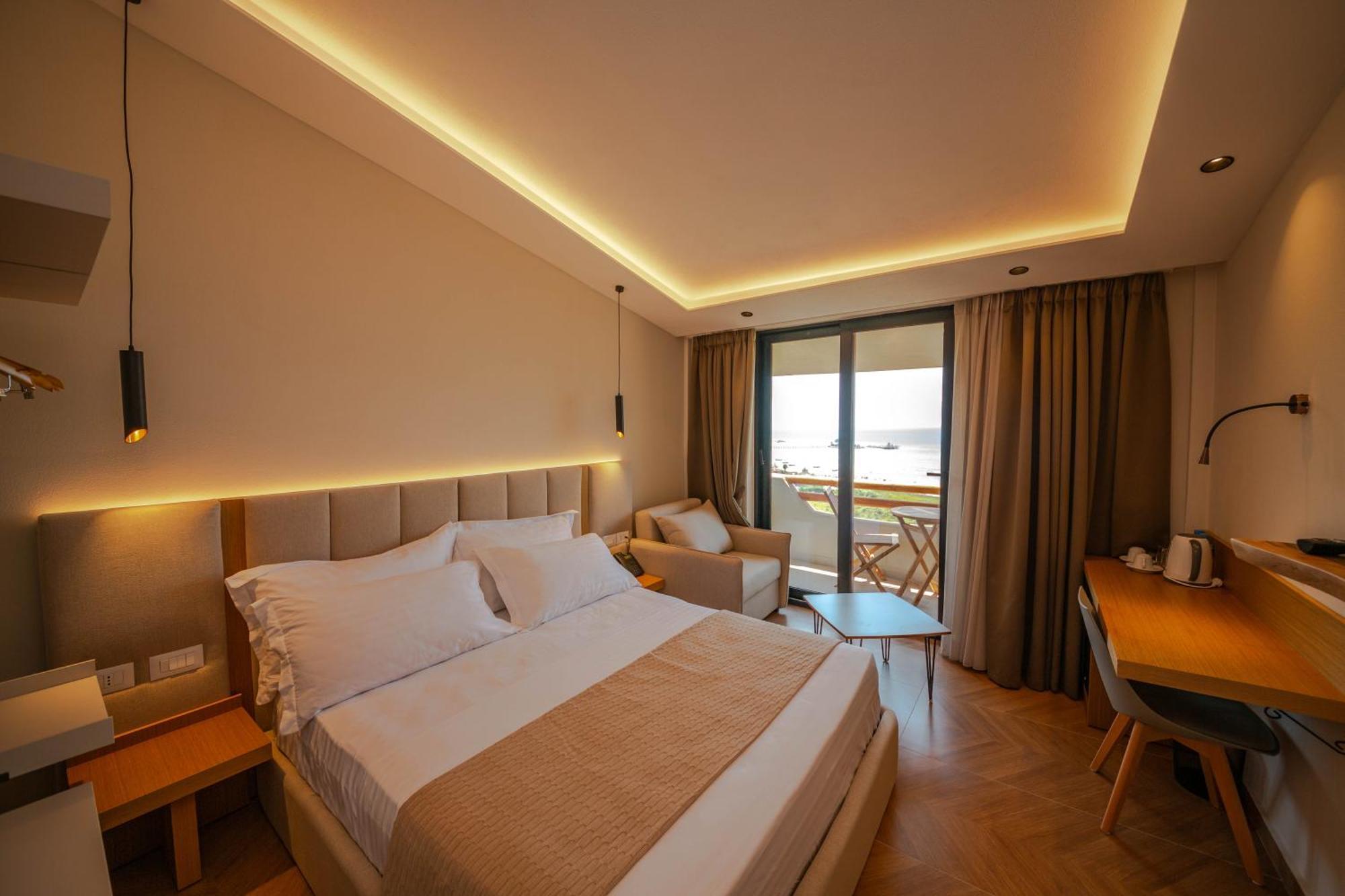 Emara Boutique Hotel Kavaje Bagian luar foto