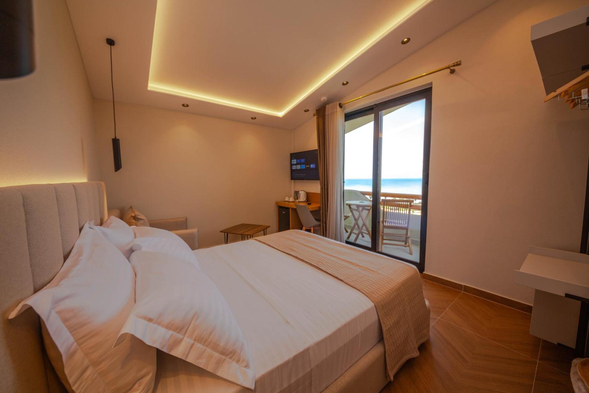 Emara Boutique Hotel Kavaje Bagian luar foto